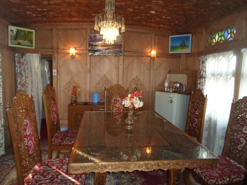 Hotel New Bul Bul Group Of Houseboats Srinagar Durgjan Exterior foto