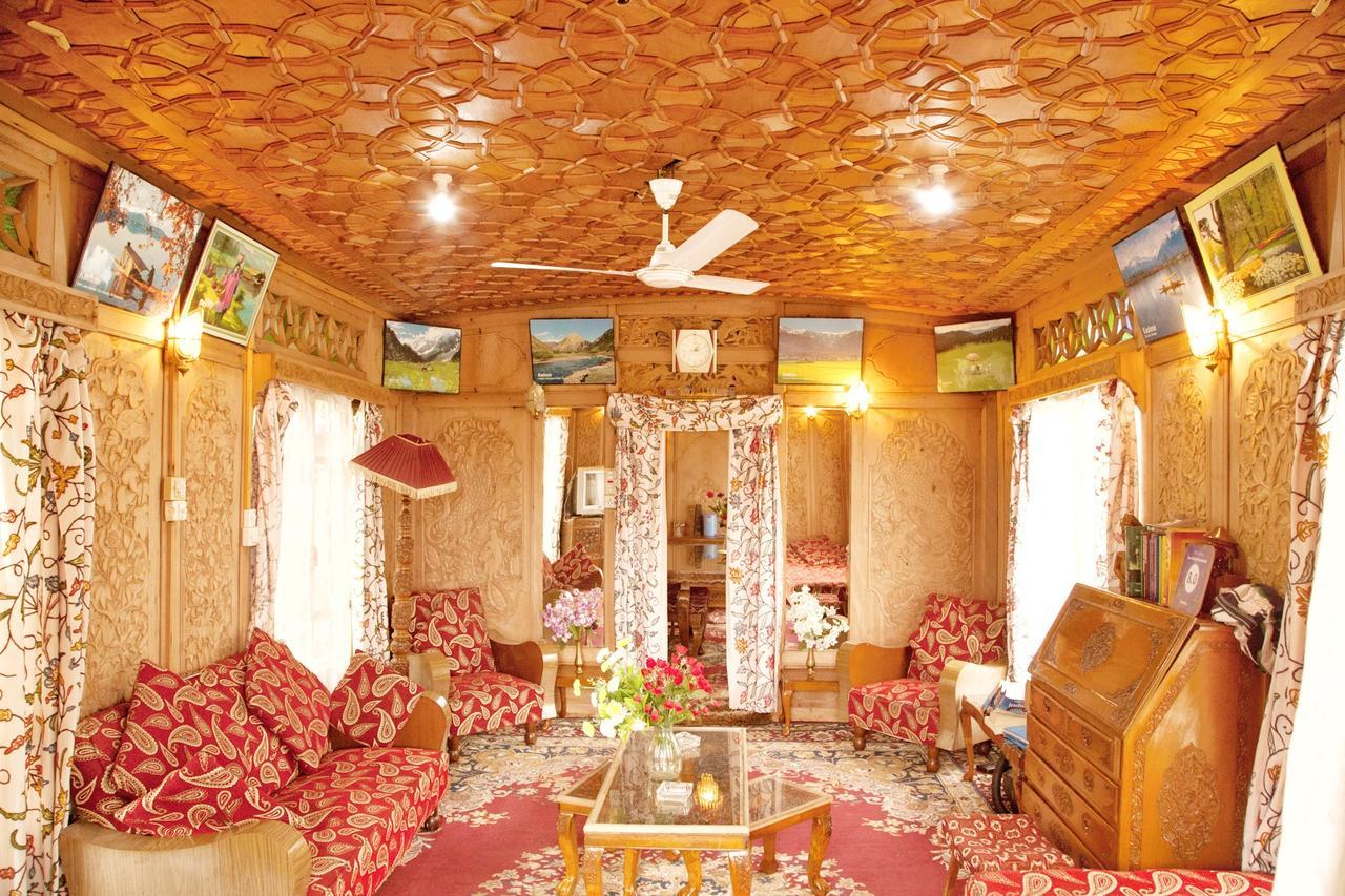 Hotel New Bul Bul Group Of Houseboats Srinagar Durgjan Exterior foto